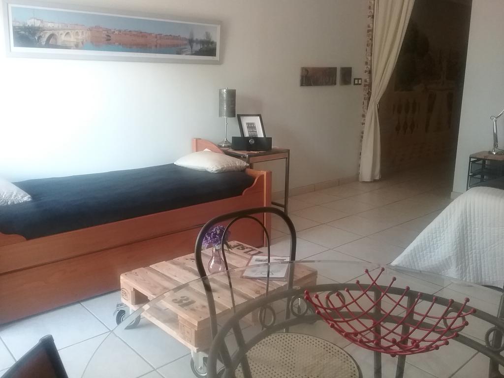 Villa Monplaisir Latrape Eksteriør billede